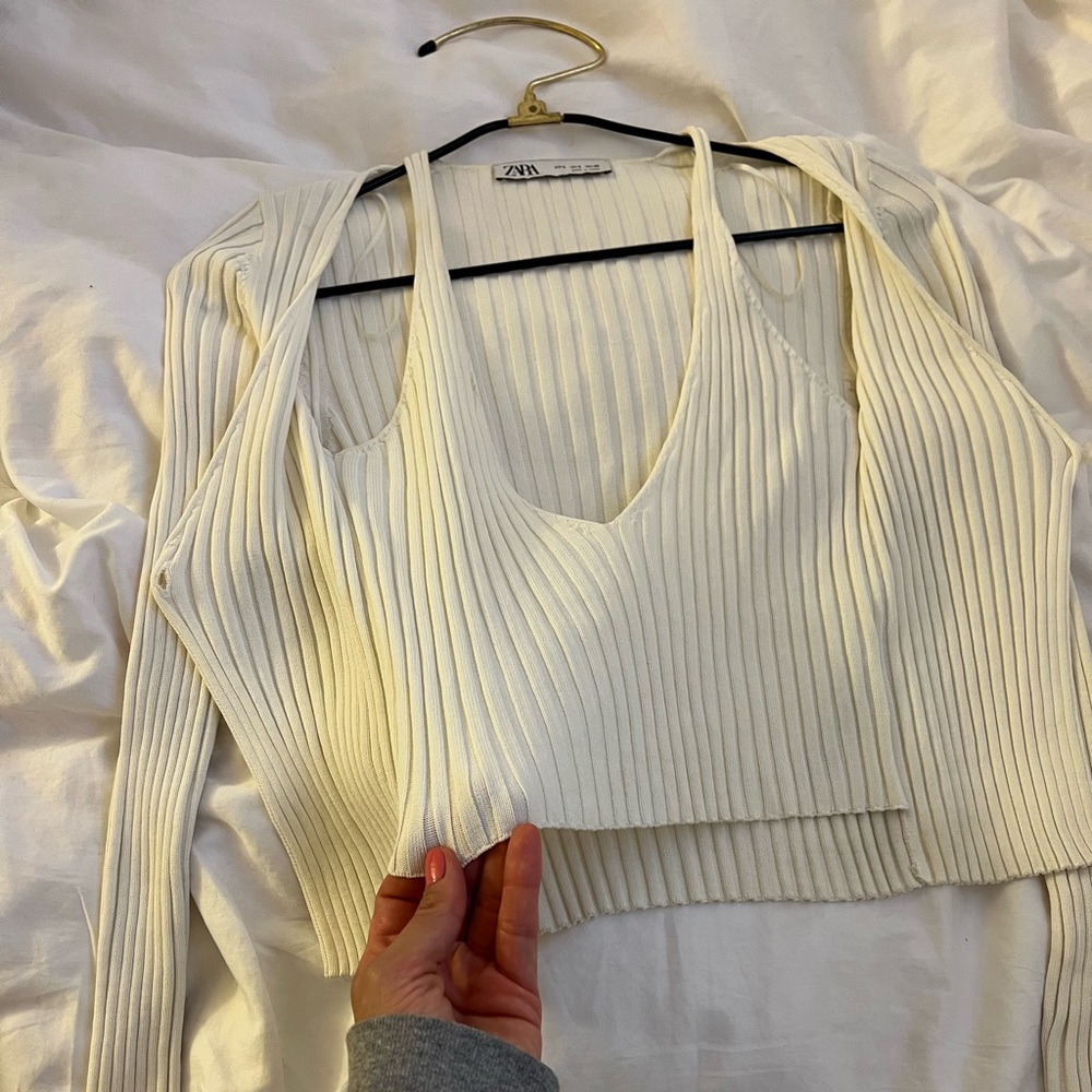 Zara Ribbed Knit Top! White - Picture 11 of 11